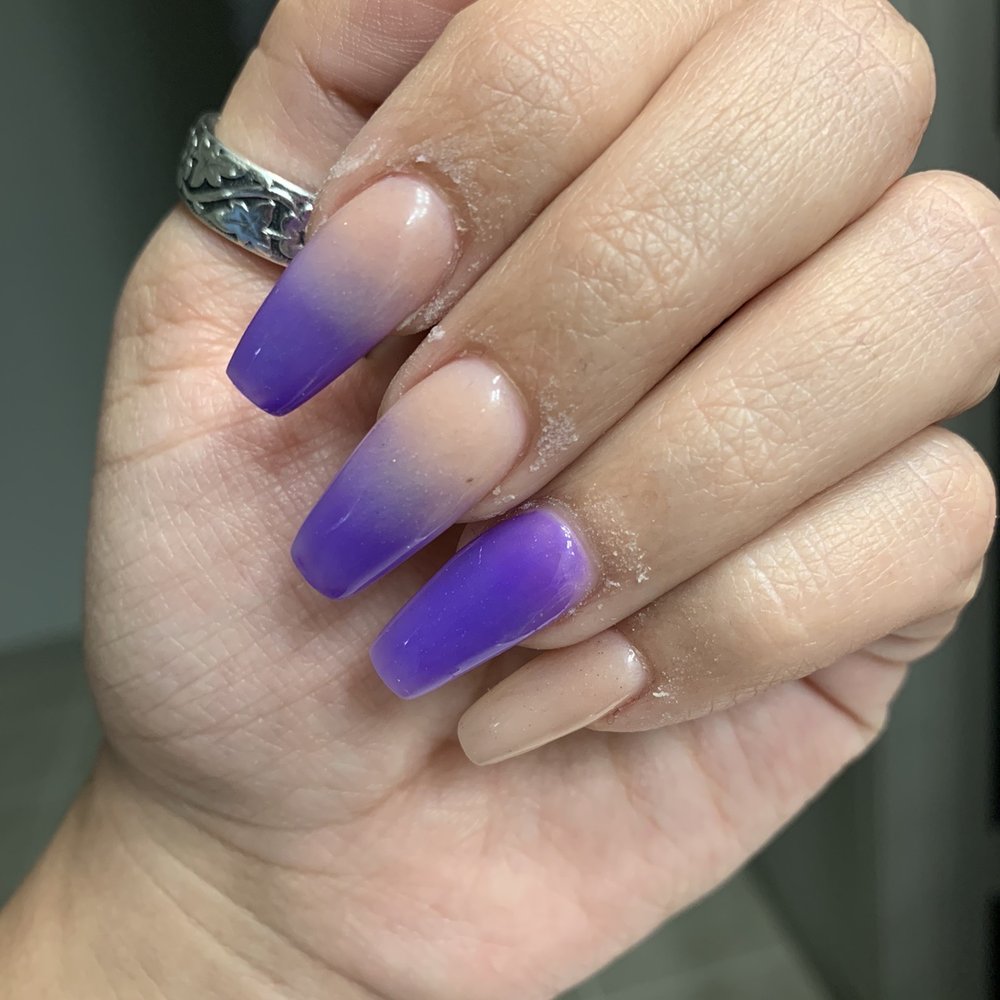 Fancy Nails & Spa - Ombré nails not blended well. Could have cleaned fingers. - Nail Salons Near Me - Houston, Texas