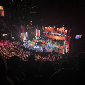 Grand Ole Opry - Stage - Music Venues Near Me - Nashville, Tennessee Grand Ole Opry - Stage - Music Venues Near Me - Nashville, Tennessee