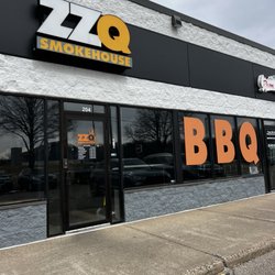 ZZQ Smokehouse - Unpretentious spot in the strip mall (by the gas station)