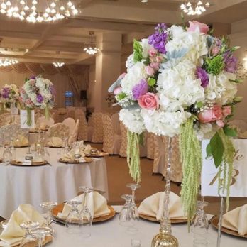 Mireya's Flowers - Lush fresh wedding floral decor designed by Mireya's Flowers - Florists Near Me - Garden Grove, California