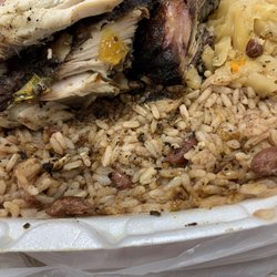 Vee & E Original Jamaican Jerk Chicken - Jerk chicken, red beans and beans & cabbage