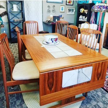 Turning leaf consignment - Used, Vintage & Consignment Near Me - Swanzey, New Hampshire Turning leaf consignment - Used, Vintage & Consignment Near Me - Swanzey, New Hampshire