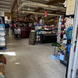 Grocery Outlet - Inside.....