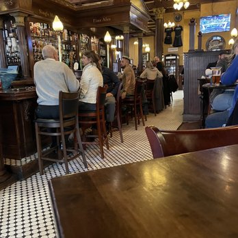Nicholson's Fine Food & Whiskey - Pubs Near Me - Cincinnati, Ohio Nicholson's Fine Food & Whiskey - Pubs Near Me - Cincinnati, Ohio