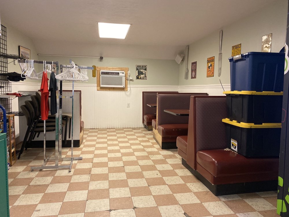 GLADYS’ PLACE Updated July 2024 2695 Highway 89, Fish Haven, Idaho