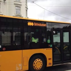 Haltestelle Polizeipräsidium - Hier ist die Haltestelle für Batman