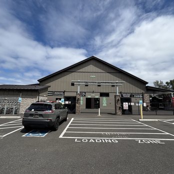 Troutdale Station - Entrance from parking lot - Seafood Near Me - Troutdale, Oregon Troutdale Station - Entrance from parking lot - Seafood Near Me - Troutdale, Oregon