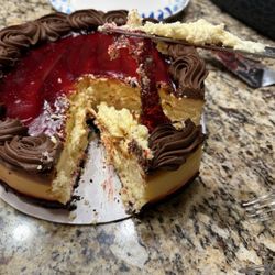 Julie Anne's Bakery & Cafe - Raspberry cheesecake.