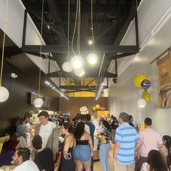 Fluffy Fluffy - Breakfast & Brunch Near Me - Miami, Florida