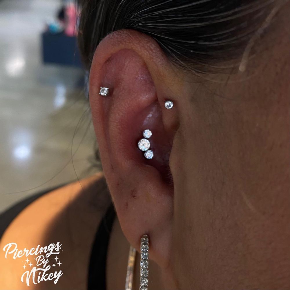 Piercings By Nikey Logo
