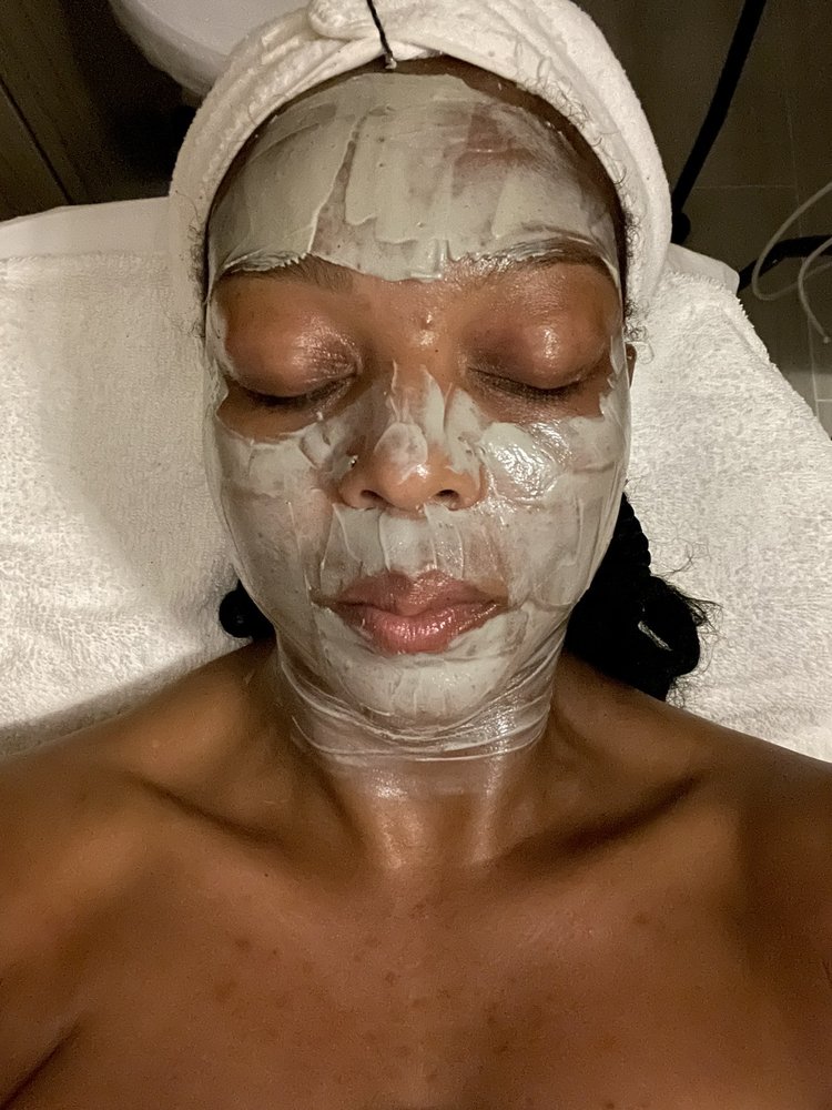 Aisha's Salon & Spa Image