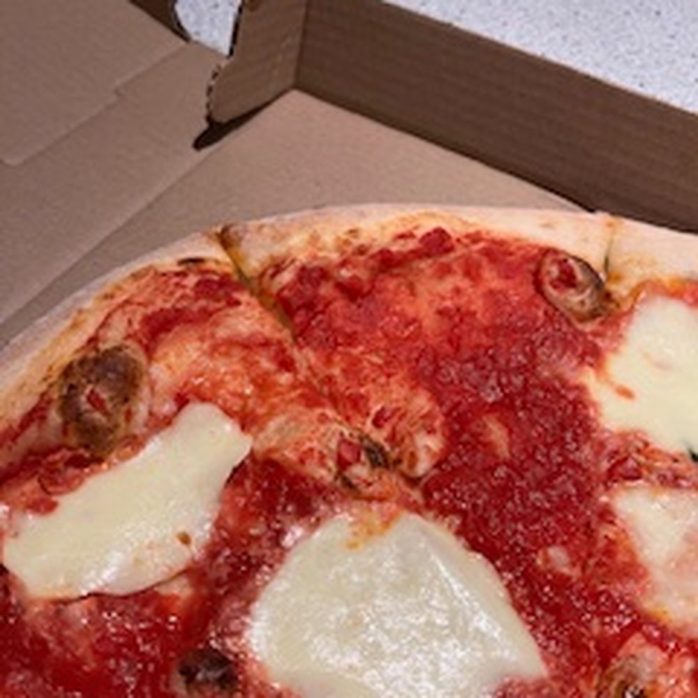 margarita pizza from Moto. The worst