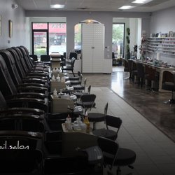 The Nail Salon - Pedicure stations