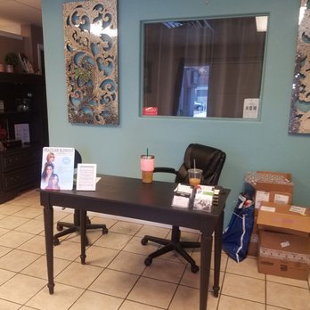 Chic Lash & Beauty Lounge - Reception area - Makeup Artists Near Me - Yuma, Arizona Chic Lash & Beauty Lounge - Reception area - Makeup Artists Near Me - Yuma, Arizona