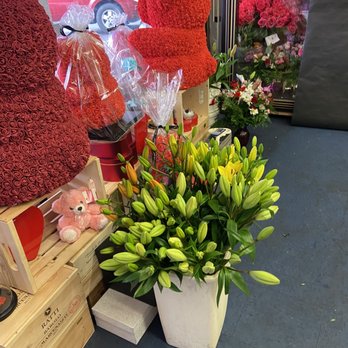 purple violet - Florists Near Me - Las Vegas, Nevada