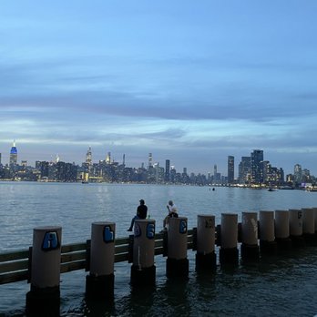 Domino Park - Parks Near Me - Brooklyn, New York