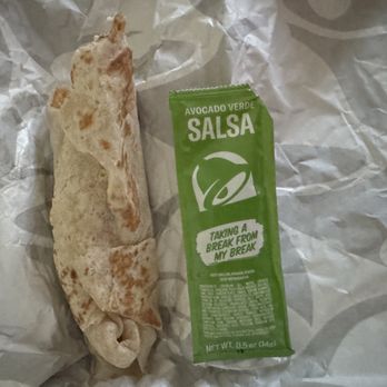 Taco Bell - Rinky dink Cantina Chicken Burrito - Fast Food Near Me - Herkimer, New York