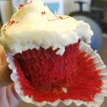 SusieCakes - Marin - Red velvet with butter cream frosting - Bakeries Near Me - Greenbrae, California SusieCakes - Marin - Red velvet with butter cream frosting - Bakeries Near Me - Greenbrae, California