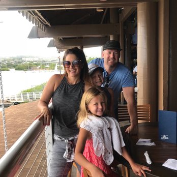 Restaurant 604 - Breakfast & Brunch Near Me - Honolulu, Hawaii