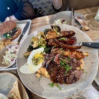 Pacific Catch - Seafood Near Me - Palo Alto, California