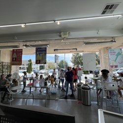 Menchie's Frozen Yogurt