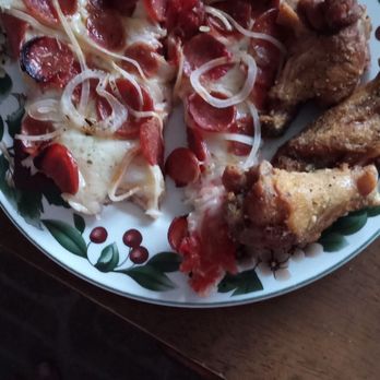 Papa's Pizza Oven - Cheese pepperoni onion pizza and lemon pepper wings - Pizza Near Me - West Seneca, New York