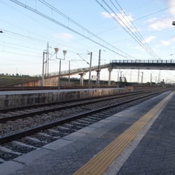 Estación Brenes - Andenes