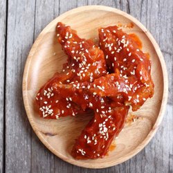 Dj's Kitchen - Korean Style Chicken Wings