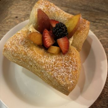 222 Artisan Bakery - fruit pastry - Bakeries Near Me - Edwardsville, Illinois 222 Artisan Bakery - fruit pastry - Bakeries Near Me - Edwardsville, Illinois
