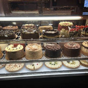 City Cafe Diner - Dessert case - Diners Near Me - Chattanooga, Tennessee