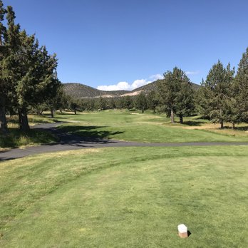Eagle Crest Resort - Ridge course  5th tee - Resorts Near Me - Redmond, Oregon
