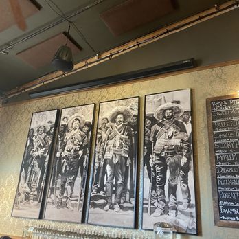 River Pig Saloon - Decor - Cocktail Bars Near Me - Bend, Oregon