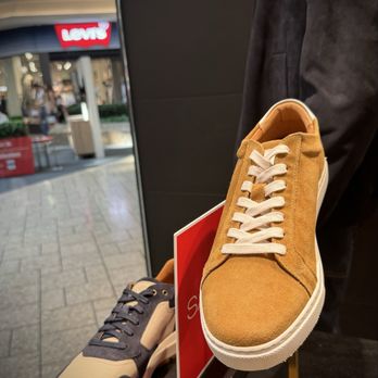 Allen Edmonds - Shoe Stores Near Me - Denver, Colorado Allen Edmonds - Shoe Stores Near Me - Denver, Colorado
