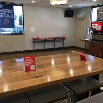 Wendy's - Fast Food Near Me - Lost Hills, California
