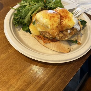 Egghead Cafe - Crab Meat Benedict - Coffee & Tea Near Me - Honolulu, Hawaii Egghead Cafe - Crab Meat Benedict - Coffee & Tea Near Me - Honolulu, Hawaii
