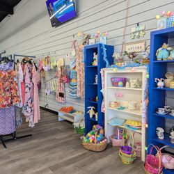Goodwill Store & Donation Center - Cute seasonal display