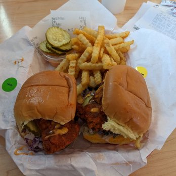 Dave's Hot Chicken - #3 combo (two sliders and french fries) - Chicken Shop Near Me - Beaverton, Oregon Dave's Hot Chicken - #3 combo (two sliders and french fries) - Chicken Shop Near Me - Beaverton, Oregon