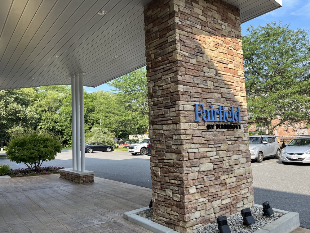 FAIRFIELD INN & SUITES MARRIOTT RAYNHAM MIDDLEBOROUGH/PLYMOUTH 46 Photos & 26 Reviews 4