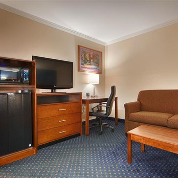 Best Western Bennington - Two Queen Bed Guest Room - Hotels Near Me - Bennington, Vermont Best Western Bennington - Two Queen Bed Guest Room - Hotels Near Me - Bennington, Vermont