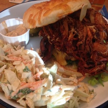 The Hobgoblin - Hobgoblin burger with pulled pork - Pubs Near Me - Bristol, BST