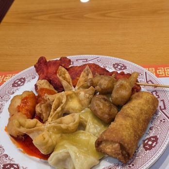 Red Palace - Chinese Near Me - Roanoke, Virginia