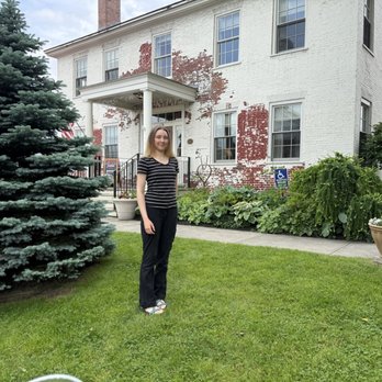 The Butler House - Just on the Main Street and central to all walking-points up and down! - Bed & Breakfast Near Me - Stowe, Vermont The Butler House - Just on the Main Street and central to all walking-points up and down! - Bed & Breakfast Near Me - Stowe, Vermont