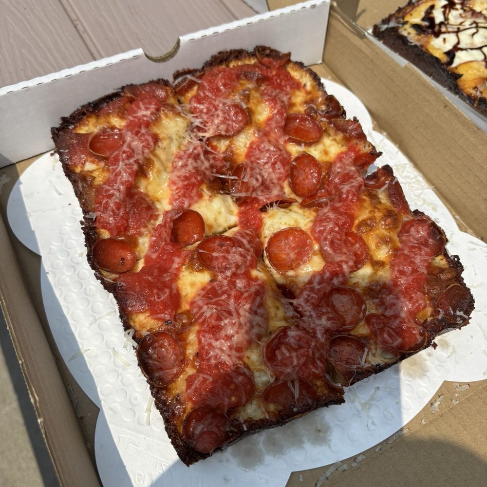 Pepperoni Pizza Pepperoni Pizza