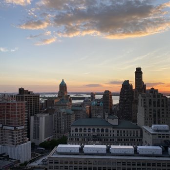 The Brooklyner Apartments - west-facing view from the G line. - Apartments Near Me - Brooklyn, New York