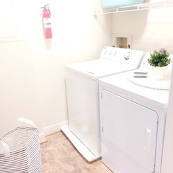 Meridian Bay Apartment Homes - Spacious laundry room