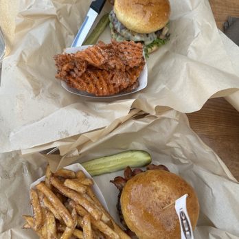 Drafts Burger Bar - Garlic butter sweet potato fries - American Near Me - Park City, Utah
