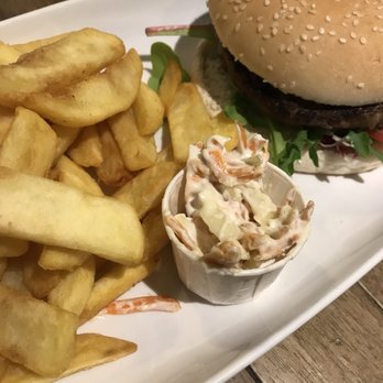 Lake Road Inn - Pubs Near Me - Keswick, CMA Lake Road Inn - Pubs Near Me - Keswick, CMA