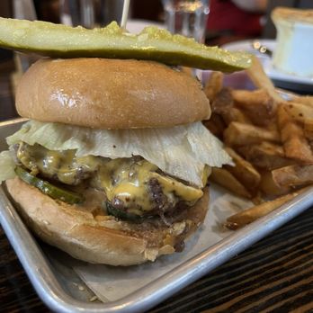 Brick Store Pub - This cheeseburger was fantastic - Pubs Near Me - Decatur, Georgia
