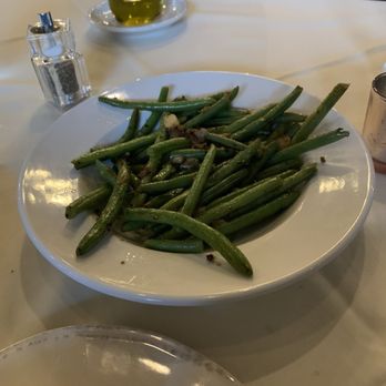 Ambrosia Taverna - Sauté green beans - Mediterranean Near Me - Columbia, South Carolina