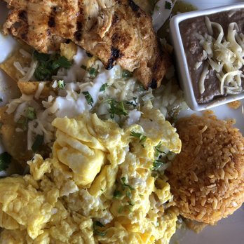 Cafe con Leche - Mexican Near Me - Chicago, Illinois